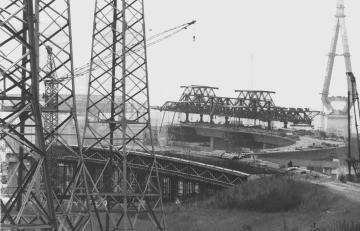 Die K&ouml;hlbrandbr&uuml;cke im Bau