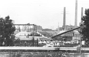 Hafen und Elektizit&auml;tswerk in Neuhof